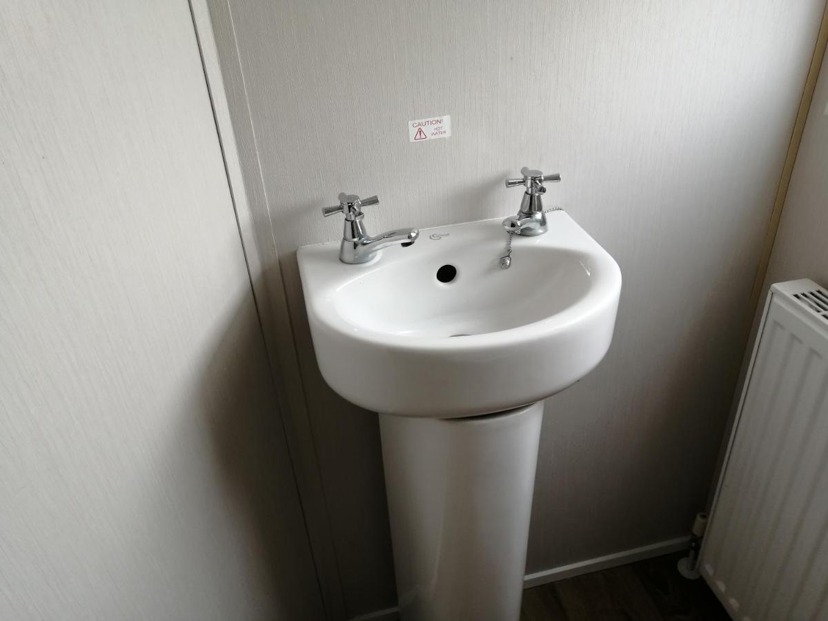 Hotel 617 Seawick à Jaywick Sands Extérieur photo
