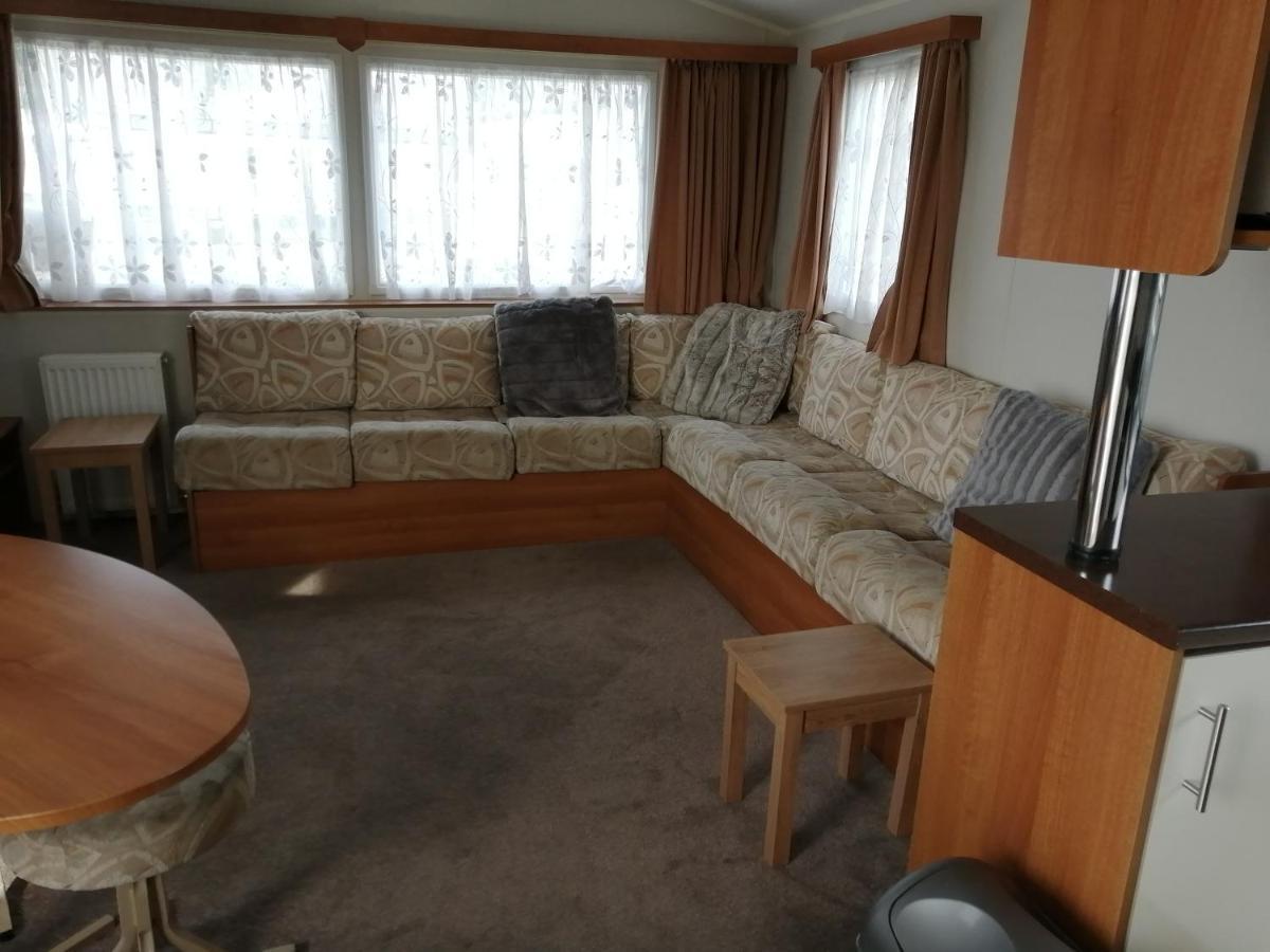 Hotel 617 Seawick à Jaywick Sands Extérieur photo