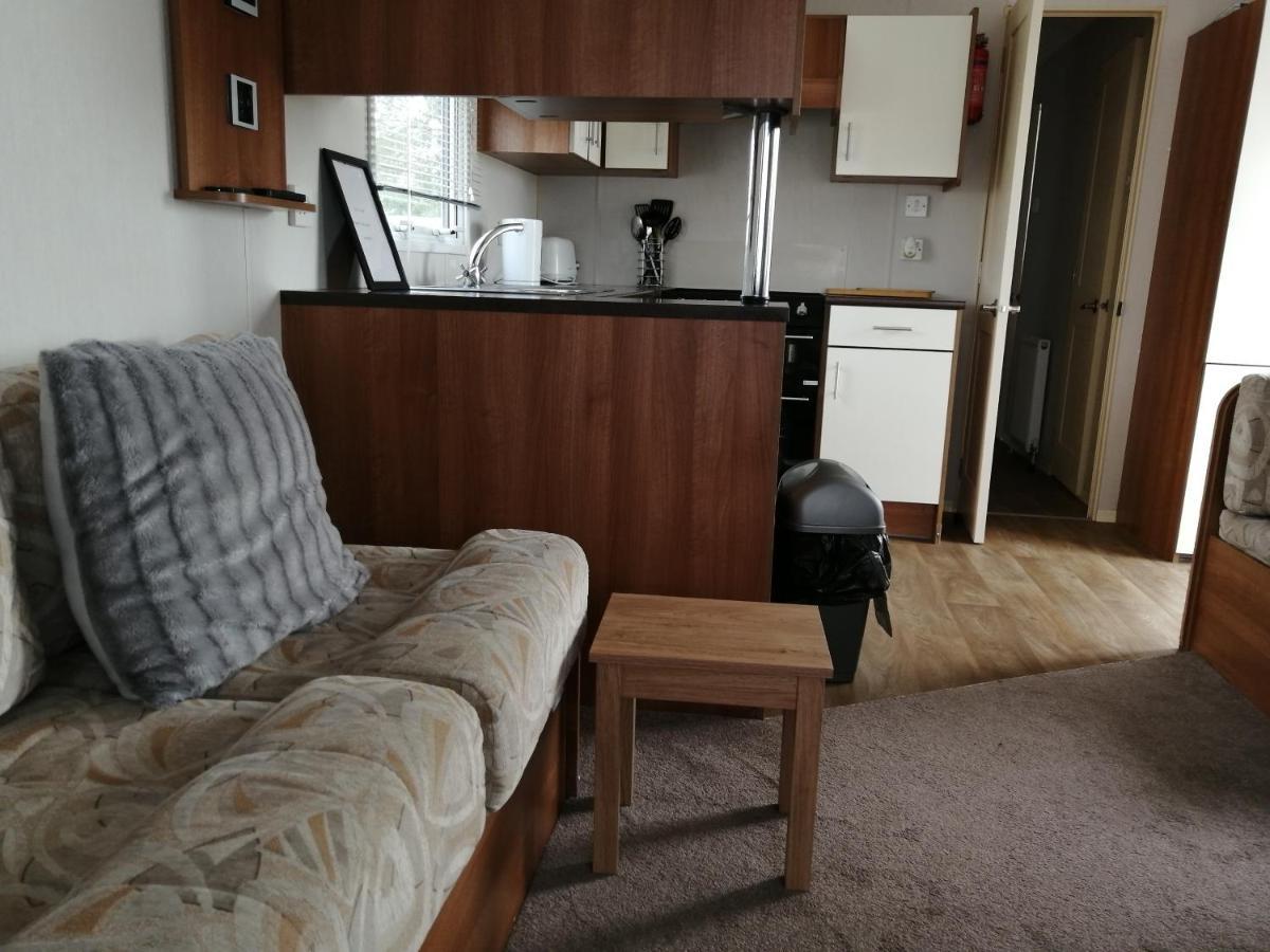 Hotel 617 Seawick à Jaywick Sands Extérieur photo